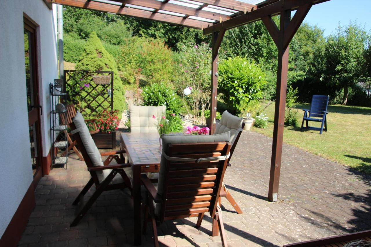 Ferienwohnung Ellis Garden Idar-Oberstein Exterior foto
