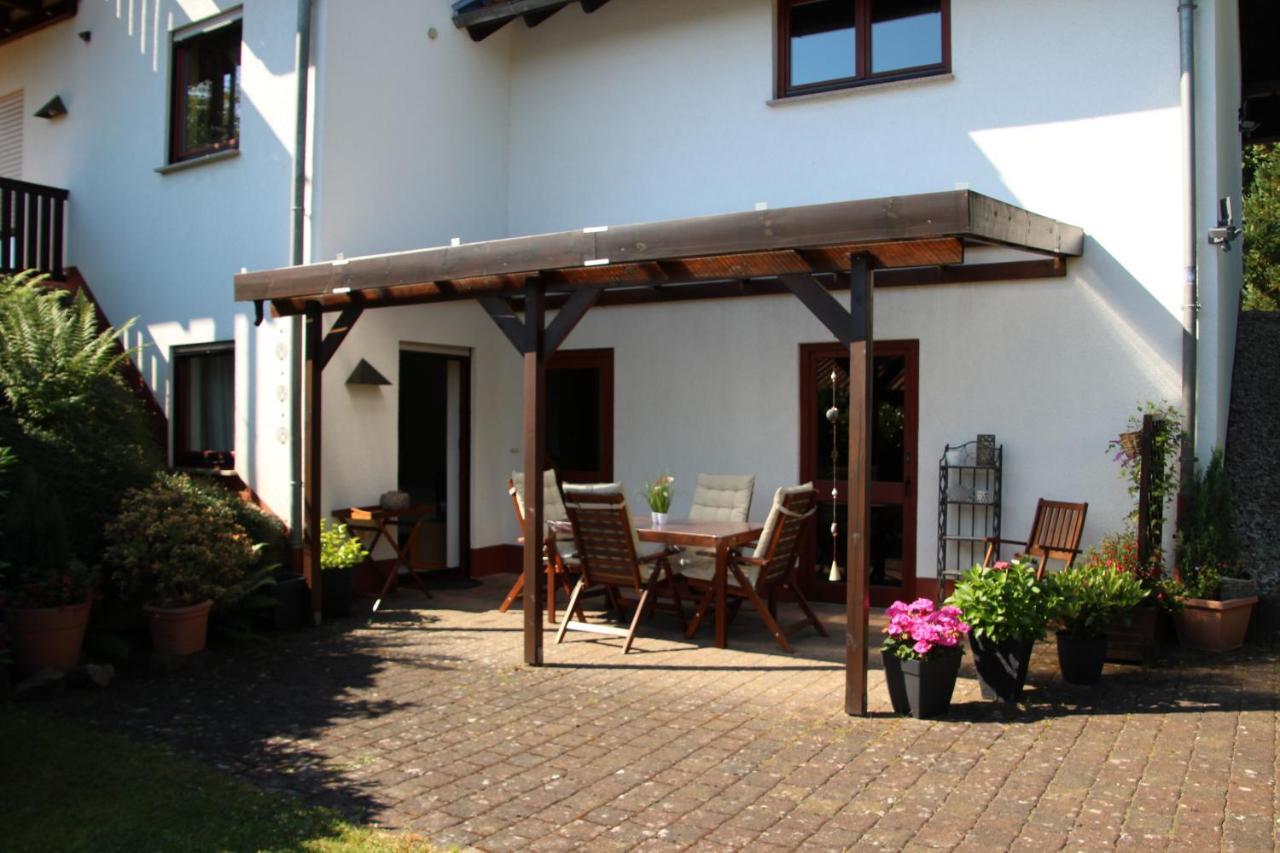 Ferienwohnung Ellis Garden Idar-Oberstein Exterior foto